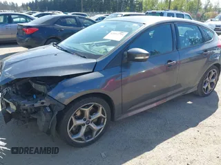 2017 Ford Focus ST with VIN 1FADP3L9XHL316093, listed as a IAAI auction lot 42013744 with 90,984 mi miles and . Bid and sale history available at carsss.com. Image 18.