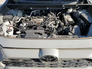 2020 Toyota RAV4 XLE with VIN 2T3W1RFV3LW088881, listed as a Copart auction lot 61539905 with 27,996 mi miles and Clean title. Bid and sale history available at DreamBid. Image 12.
