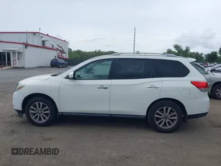 2015 Nissan Pathfinder SL with VIN 5N1AR2MM5FC705429, listed as a IAAI auction lot 42678231 with 162,526 mi miles and . Bid and sale history available at DreamBid. Image 14.