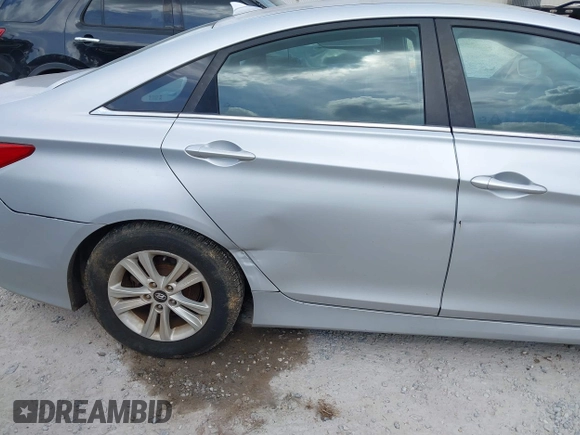 2014 Hyundai Sonata GLS with VIN 5NPEB4ACXEH859896, listed as a IAAI auction lot 42131282 with 174,700 mi miles and . Bid and sale history available at carsss.com. Image 12.