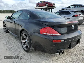 2010 BMW M6 z VIN WBSEH9C53ACY25369, wystawiony jako Copart lot #35884113 z przebiegiem 45 052 mil mil oraz Szkoda całkowita • Salvage title. Historia ofert i sprzedaży dostępna na DreamBid. Obrazek 2.