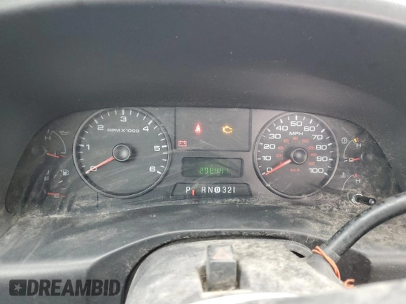 2007 Ford F-250 XL z VIN 1FTNF20517EA27507, wystawiony jako Copart lot #49907075 z przebiegiem 298 441 mil mil oraz Czysty tytuł • Clean title. Historia ofert i sprzedaży dostępna na DreamBid. Obrazek 9.