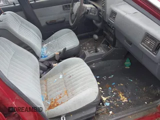 1990 Nissan Sentra z VIN JN1GB21B5LU503902, wystawiony jako IAAI lot #42358723 z przebiegiem 172 484 mil mil oraz . Historia ofert i sprzedaży dostępna na DreamBid. Obrazek 5.