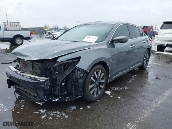 2017 Nissan Altima 2.5 SV with VIN 1N4AL3AP6HC277759, listed as a IAAI auction lot 41523979 with 102,647 mi miles. Bid and sale history available at carsss.com. Image 18.