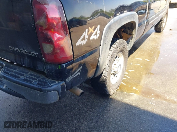 2003 Chevrolet Silverado 1500HD LS with VIN 1GCGK13U83F254425, listed as a IAAI auction lot 41950834 with 311,821 mi miles and . Bid and sale history available at DreamBid. Image 6.