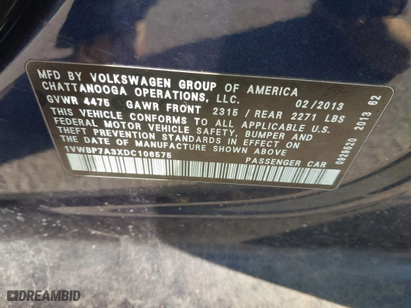 2013 Volkswagen Passat SE with VIN 1VWBP7A3XDC106575, listed as a IAAI auction lot 41856366 with 216,897 mi miles. Bid and sale history available at carsss.com. Image 9.