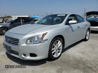 2013 Nissan Maxima S z VIN 1N4AA5AP3DC835028, wystawiony jako Copart lot #60489005 z przebiegiem 154 962 mil mil oraz Czysty tytuł • Clean title. Historia ofert i sprzedaży dostępna na DreamBid. Obrazek 1.