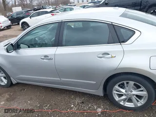 2015 Nissan Altima 2.5 with VIN 1N4AL3AP5FC262974, listed as a IAAI auction lot 41876216 with 96,977 mi miles. Bid and sale history available at carsss.com. Image 14.