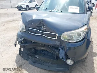 2015 Kia Soul ! with VIN KNDJX3A52F7225256, listed as a IAAI auction lot 41815099 with 87,512 mi miles. Bid and sale history available at carsss.com. Image 6.