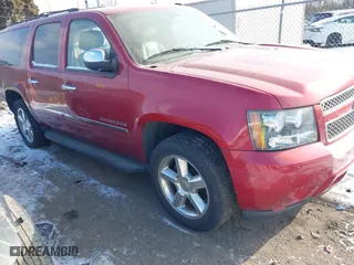 2012 Chevrolet Suburban LTZ with VIN 1GNSKKE77CR272718, listed as a IAAI auction lot 41383013 with 192,639 mi miles. Bid and sale history available at carsss.com. Image 1.