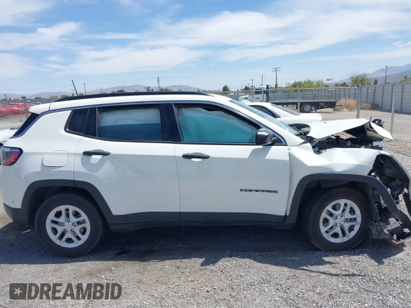 2021 Jeep Compass Sport z VIN 3C4NJCAB6MT532267, wystawiony jako IAAI lot #42035764 z przebiegiem 41 725 mil mil oraz . Historia ofert i sprzedaży dostępna na DreamBid. Obrazek 13.