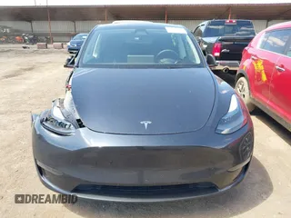 2024 Tesla Model Y Long Range with VIN 7SAYGAEE4RF078906, listed as a IAAI auction lot 42051207 with Not Provided miles and . Bid and sale history available at DreamBid. Image 11.
