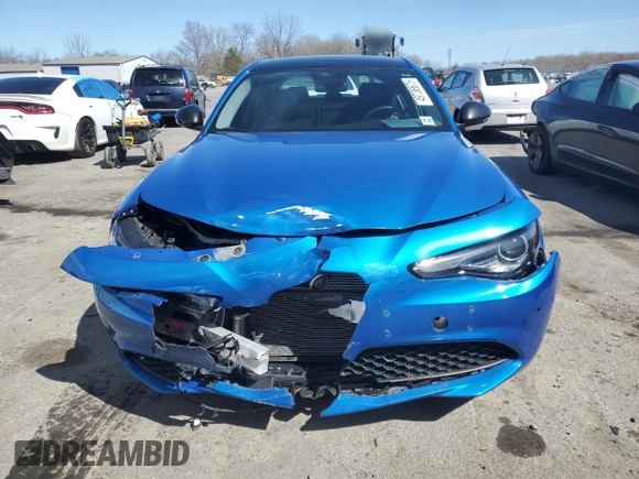 2020 Alfa Romeo Giulia Ti z VIN ZARFANBN0L7633662, wystawiony jako Copart lot #49738675 z przebiegiem 37 698 mil mil oraz Szkody całkowita. Historia ofert i sprzedaży dostępna na DreamBid. Obrazek 5.