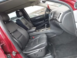 2012 Jeep Grand Cherokee Laredo with VIN 1C4RJFAG7CC221682, listed as a IAAI auction lot 41881922 with 218,762 mi miles. Bid and sale history available at carsss.com. Image 5.