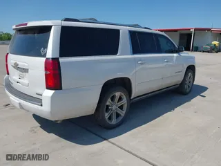 2020 Chevrolet Suburban Premier with VIN 1GNSCJKCXLR263570, listed as a IAAI auction lot 41980013 with 1 mi miles. Bid and sale history available at carsss.com. Image 4.