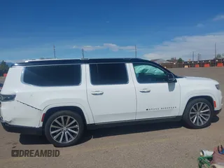 2023 Jeep Grand Wagoneer Series II с VIN 1C4SJSFP4PS556932, выставлен на аукционе IAAI как лот 41949734 с пробегом 63 281 миль миль и . История ставок и продаж доступна на DreamBid. Изображение 13.