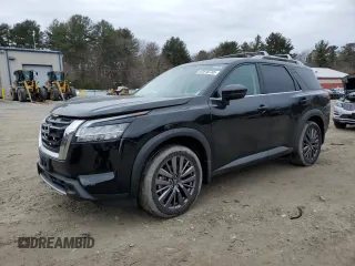 2023 Nissan Pathfinder SL z VIN 5N1DR3CD5PC264746, wystawiony jako Copart lot #47818735 z przebiegiem 31 627 mil mil oraz Szkody całkowita. Historia ofert i sprzedaży dostępna na DreamBid. Obrazek 1.