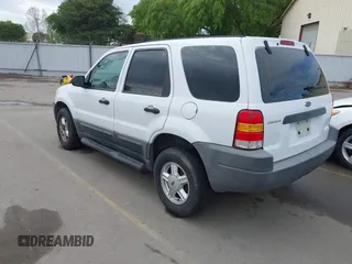 2004 Ford Escape XLS with VIN 1FMYU02104KB25647, listed as a IAAI auction lot 41916737 with 199,361 mi miles and . Bid and sale history available at DreamBid. Image 3.