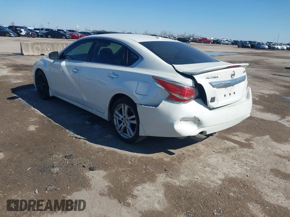 2015 Nissan Altima S z VIN 1N4BL3AP7FC436368, wystawiony jako IAAI lot #41609849 z przebiegiem 228 598 mil mil oraz . Historia ofert i sprzedaży dostępna na DreamBid. Obrazek 3.