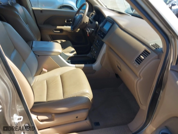 2008 Honda Pilot EX-L with VIN 5FNYF18758B012974, listed as a IAAI auction lot 41884153 with 112,165 mi miles. Bid and sale history available at carsss.com. Image 5.