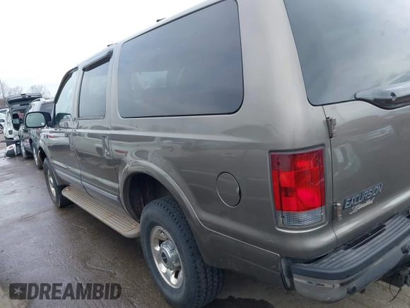 2003 Ford Excursion Limited with VIN 1FMNU43S83ED67584, listed as a IAAI auction lot 42076621 with 159,271 mi miles and . Bid and sale history available at DreamBid. Image 14.