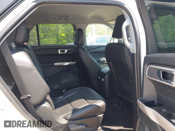 2022 Ford Explorer XLT с VIN 1FMSK8DH9NGB84219, выставлен на аукционе IAAI как лот 42491295 с пробегом 36 984 миль миль и . История ставок и продаж доступна на DreamBid. Изображение 8.