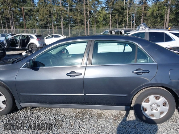 2005 Honda Accord LX z VIN 1HGCM56495A156436, wystawiony jako IAAI lot #42100059 z przebiegiem 325 497 mil mil oraz . Historia ofert i sprzedaży dostępna na DreamBid. Obrazek 14.