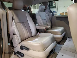 2014 Chrysler Town & Country Touring L z VIN 2C4RC1CG9ER464639, wystawiony jako Copart lot #60849185 z przebiegiem 87 217 mil mil oraz Szkoda całkowita • Salvage title. Historia ofert i sprzedaży dostępna na DreamBid. Obrazek 11.