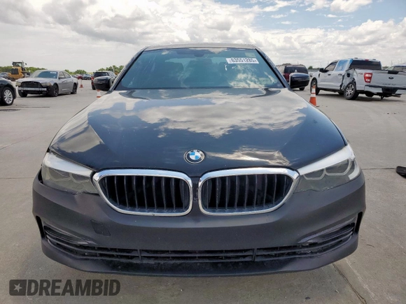2017 BMW 5 Series 530i z VIN WBAJA5C31HG894451, wystawiony jako Copart lot #63551285 z przebiegiem 163 493 mil mil oraz Czysty tytuł • Clean title. Historia ofert i sprzedaży dostępna na DreamBid. Obrazek 5.