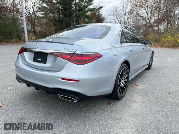 2021 Mercedes-Benz S 580 z VIN W1K6G7GB8MA039284, wystawiony jako Copart lot #51819575 z przebiegiem 77 726 mil mil oraz Czysty tytuł • Clean title. Historia ofert i sprzedaży dostępna na DreamBid. Obrazek 4.