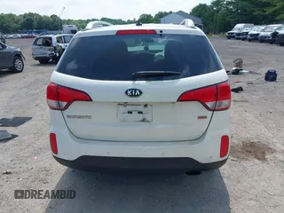 2015 Kia Sorento LX with VIN 5XYKTCA66FG646604, listed as a IAAI auction lot 42534914 with 219,529 mi miles and . Bid and sale history available at DreamBid. Image 16.