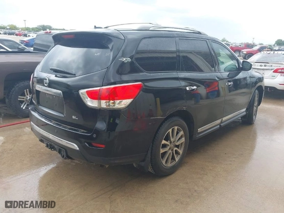 2014 Nissan Pathfinder SV with VIN 5N1AR2MN6EC685344, listed as a IAAI auction lot 42003868 with 174,882 mi miles. Bid and sale history available at carsss.com. Image 4.