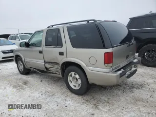 2000 GMC Jimmy SL with VIN 1GKCS13W7Y2187710, listed as a Copart auction lot 45894215 with 179,237 mi miles and Salvage Title. Bid and sale history available at carsss.com. Image 2.