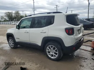 2020 Jeep Renegade Latitude with VIN ZACNJBBB7LPL44224, listed as a Copart auction lot 78076953 with 32,153 mi miles and Salvage title. Bid and sale history available at DreamBid. Image 2.