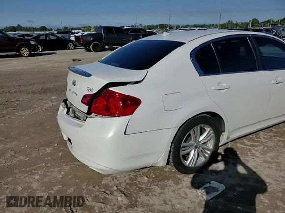 2015 Infiniti Q40 with VIN JN1CV6AP4FM501880, listed as a Copart auction lot 85672324 with 114,221 mi miles and Salvage Title. Bid and sale history available at carsss.com. Image 14.