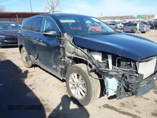 2020 Kia Sorento L with VIN 5XYPG4A30LG698215, listed as a IAAI auction lot 41637217 with 37,320 mi miles. Bid and sale history available at carsss.com. Image 6.