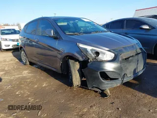 2016 Hyundai Accent SE z VIN KMHCT5AE4GU276434, wystawiony jako IAAI lot #41764218 z przebiegiem 167 078 mil mil oraz . Historia ofert i sprzedaży dostępna na DreamBid. Obrazek 1.