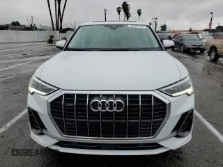 2021 Audi Q3 S line Premium Plus with VIN WA1EECF33M1101361, listed as a Copart auction lot 39205703 with 1,426 mi miles. Bid and sale history available at carsss.com. Image 5.