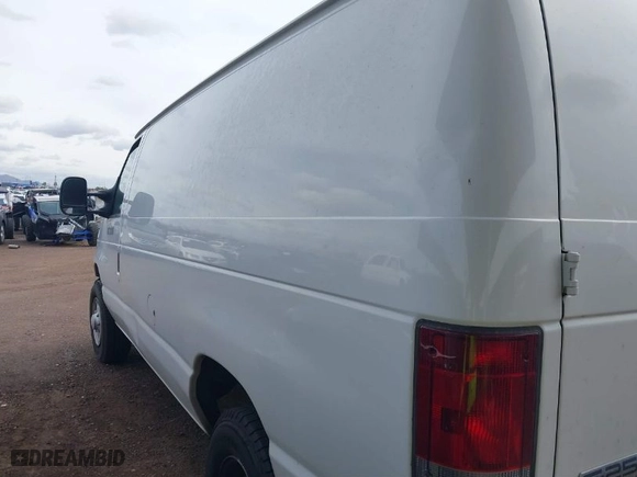 2011 Ford Econoline Cargo Van Commercial with VIN 1FTNE2ELXBDA20810, listed as a IAAI auction lot 41799682 with 206,083 mi miles. Bid and sale history available at carsss.com. Image 3.