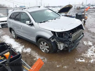 2012 Kia Sorento LX with VIN 5XYKT4A61CG228890, listed as a IAAI auction lot 41553212 with 133,584 mi miles. Bid and sale history available at carsss.com. Image 1.