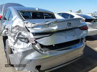 2024 Lexus ES 300h z VIN 58ADA1C17RU053992, wystawiony jako IAAI lot #42266946 z przebiegiem 10 146 mil mil oraz . Historia ofert i sprzedaży dostępna na DreamBid. Obrazek 6.