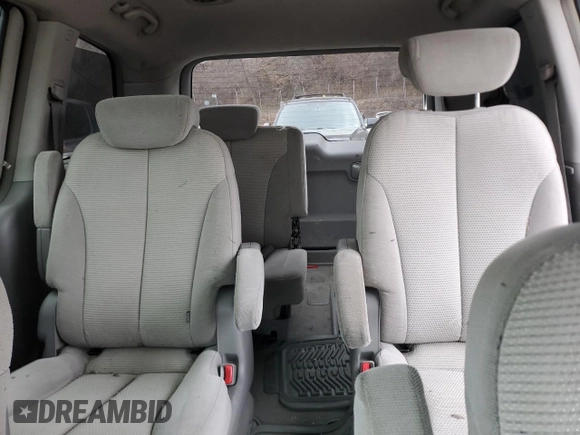 2007 Kia Sedona with VIN KNDMB133476135917, listed as a Copart auction lot 87117314 with 170,681 mi miles and Clean Title. Bid and sale history available at carsss.com. Image 10.