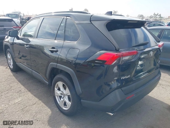 2019 Toyota RAV4 XLE with VIN JTMW1RFV0KD513744, listed as a IAAI auction lot 41252666 with NaN miles. Bid and sale history available at carsss.com. Image 3.