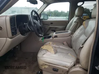 2004 GMC Yukon XL SLT with VIN 1GKEC16Z34J292613, listed as a Copart auction lot 54796584 with 237,445 mi miles and Salvage Title. Bid and sale history available at carsss.com. Image 7.