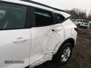 2022 Chevrolet Blazer LT with VIN 3GNKBJRS5NS140811, listed as a IAAI auction lot 41208168 with 61,140 mi miles and . Bid and sale history available at DreamBid. Image 6.