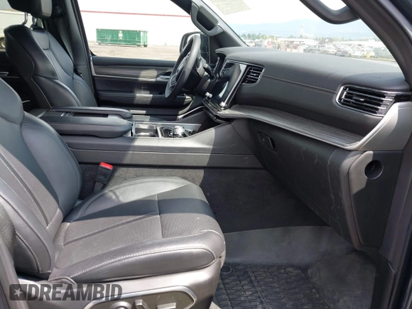 2024 Jeep Wagoneer Series II with VIN 1C4SJSBP5RS175261, listed as a IAAI auction lot 42815879 with 28,618 mi miles and . Bid and sale history available at DreamBid. Image 5.