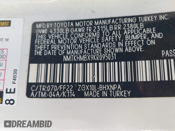 2019 Toyota C-HR XLE z VIN NMTKHMBX9KR095031, wystawiony jako IAAI lot #42191087 z przebiegiem 102 167 mil mil oraz . Historia ofert i sprzedaży dostępna na DreamBid. Obrazek 9.