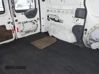 2010 Ford Transit Connect XLT z VIN NM0LS7DN1AT014301, wystawiony jako IAAI lot #42421336 z przebiegiem 287 066 mil mil oraz . Historia ofert i sprzedaży dostępna na DreamBid. Obrazek 8.