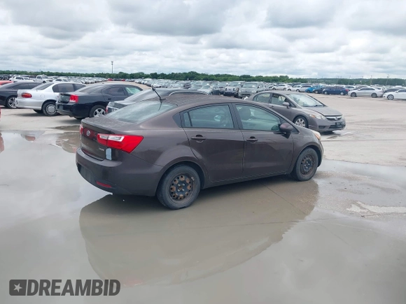 2013 Kia Rio EX с VIN KNADN4A33D6125111, выставлен на аукционе IAAI как лот 42488963 с пробегом 157 357 миль миль и . История ставок и продаж доступна на DreamBid. Изображение 4.