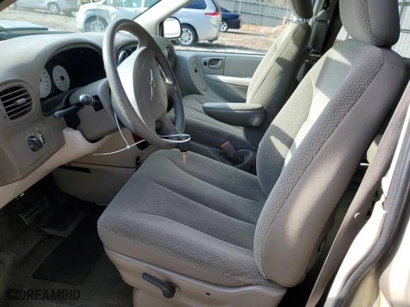 2006 Chrysler Town & Country SWB with VIN 1A4GP45R66B540761, listed as a Copart auction lot 86452974 with 157,714 mi miles and Salvage Title. Bid and sale history available at carsss.com. Image 7.